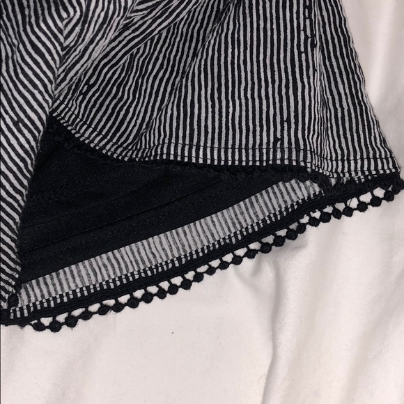 Old Navy high waisted skirt - Picture 4 of 5